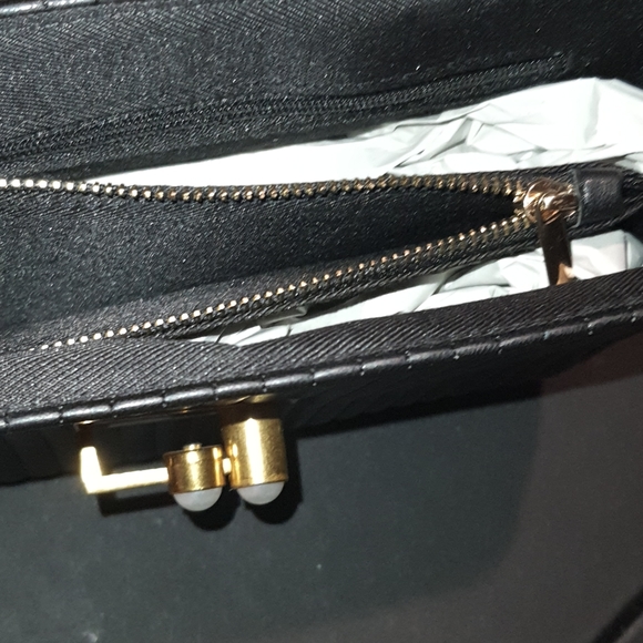 Nwt Unique Leather and Gold Purse - Picture 8 of 9